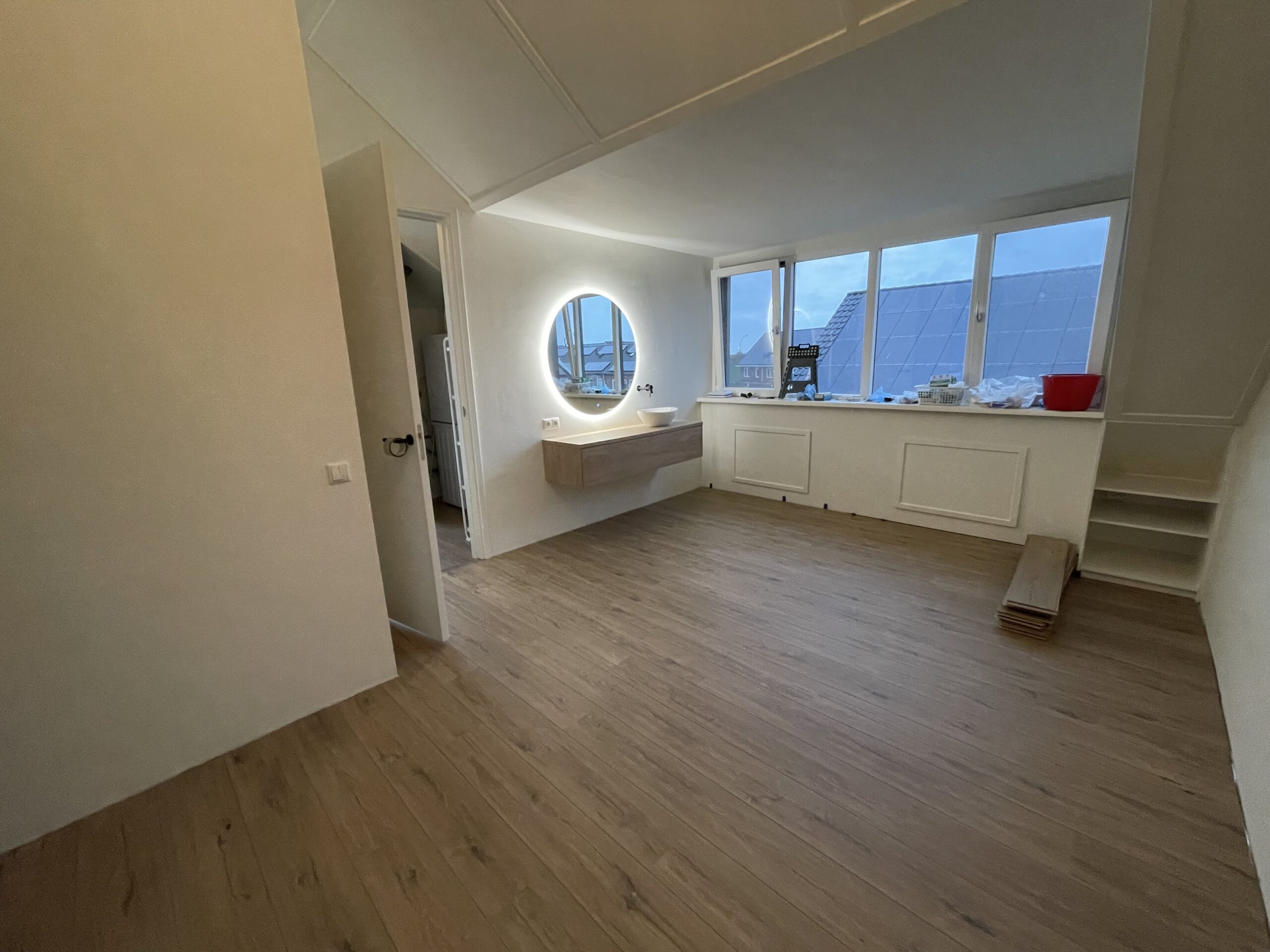 na_huis